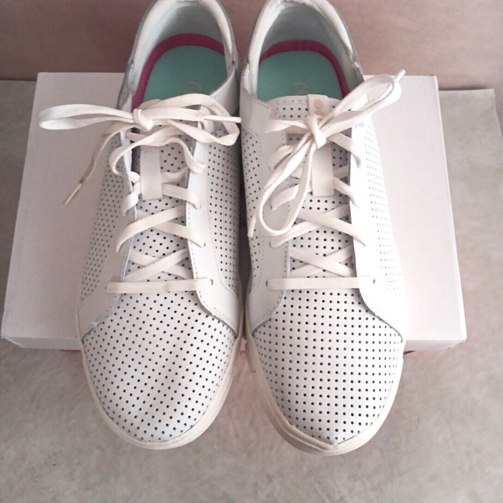 Ryka Haiku Leather 9.5 Wide White Sneakers New in Box